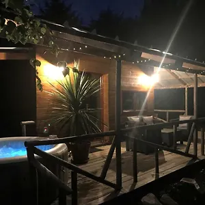 Domaine De Lann Hallat Camping Plougoumelen